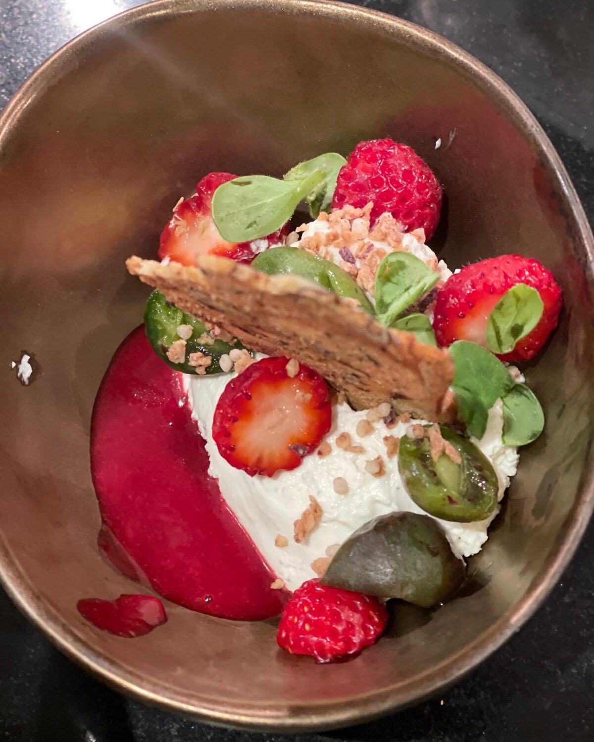 Mascarpone, griekse yoghurt, fruit en krokant – Foodpassie
